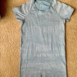 Swiftly Tech2.0 short sleeved hip length tshirt